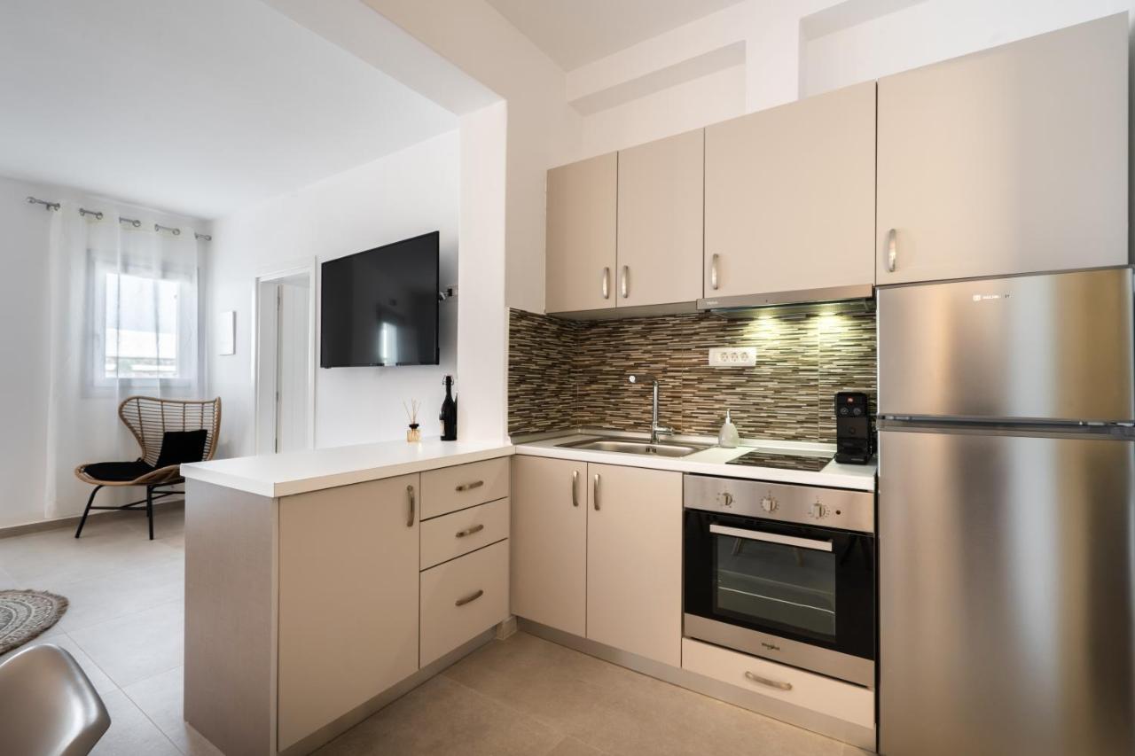 Sn Santorini Apartments Kamári Dış mekan fotoğraf