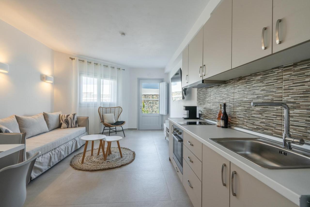 Sn Santorini Apartments Kamári Dış mekan fotoğraf