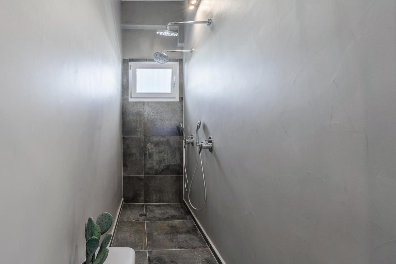 Sn Santorini Apartments Kamári Dış mekan fotoğraf