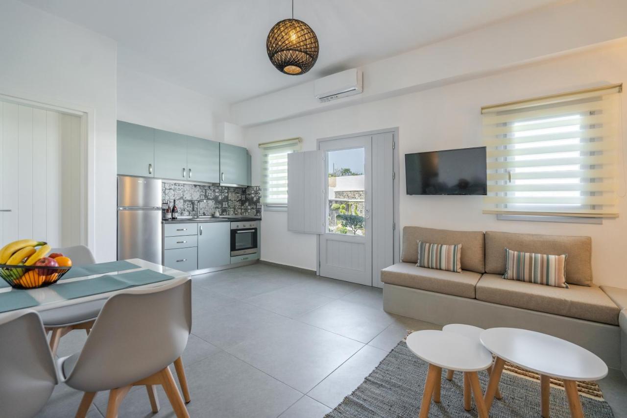 Sn Santorini Apartments Kamári Dış mekan fotoğraf